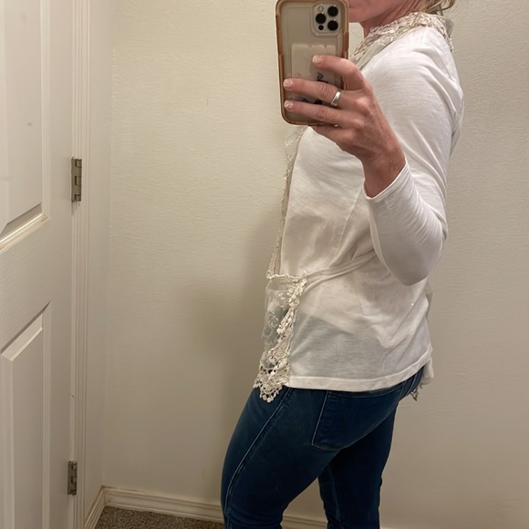 Lace Vest Size XS - Picture 2 of 5